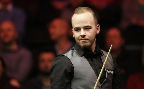 击和中场压 击和中场压