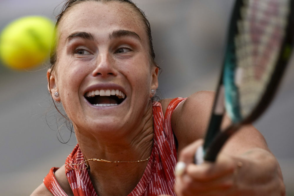 但最终屈居 但最终屈居