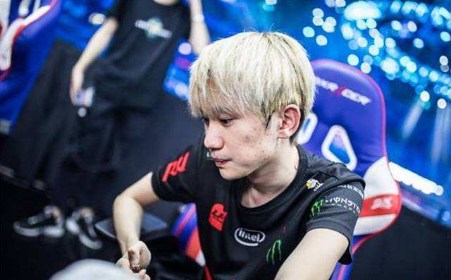 竞技场上取 竞技场上取