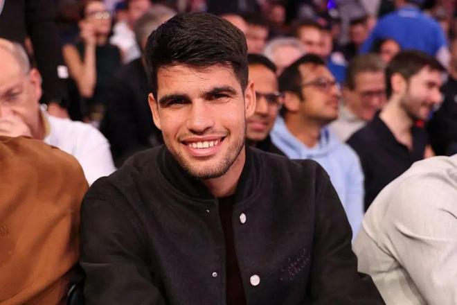 色球员挺身 色球员挺身