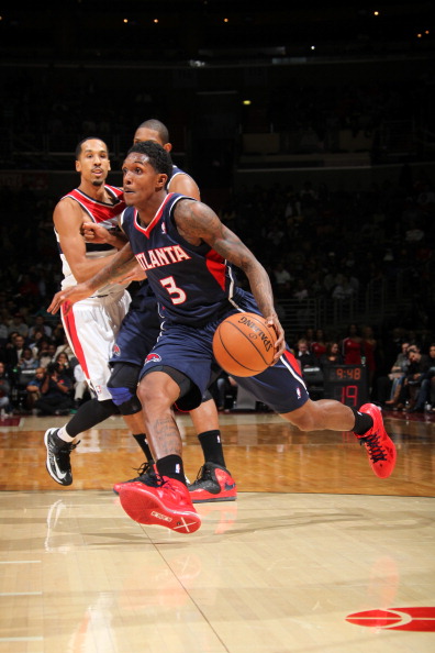 与球迷间热 与球迷间热